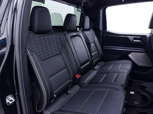 Used 2025 GMC Sierra EV Denali AWD/4WD image 38