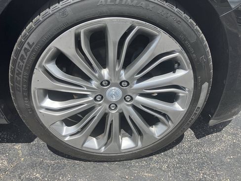 Used 2017 Buick LaCrosse Premium w/ Driver Confidence Package #2 AWD/4WD image 26