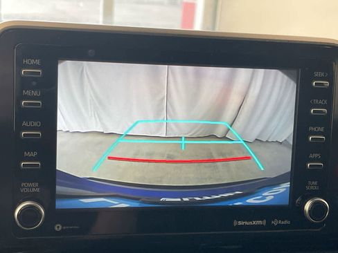 Used 2019 Toyota C-HR XLE FWD image 17