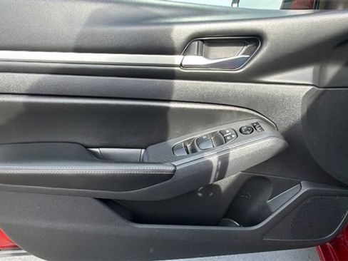 Used 2022 Nissan Altima 2.5 SV image 20