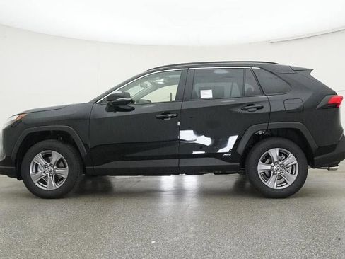 New 2025 Toyota RAV4 XLE image 19