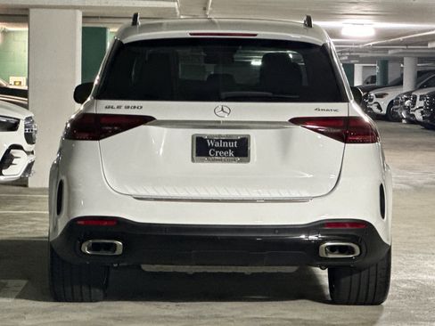 New 2026 Mercedes-Benz GLE 580 4MATIC image 9