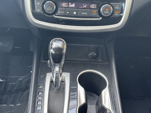 Used 2018 Nissan Altima 2.5 S FWD image 19