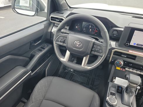 New 2026 Toyota Tacoma SR5 AWD/4WD image 15