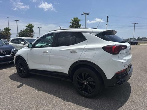 Used 2024 Buick Encore GX Sport Touring FWD image 7