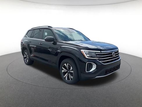 New 2026 Volkswagen Atlas SE image 1