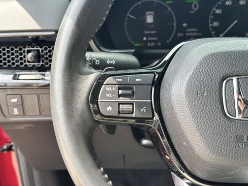 Used 2023 Honda CR-V Sport Touring image 17