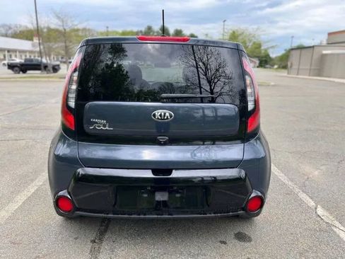 Used 2016 Kia Soul + FWD image 4