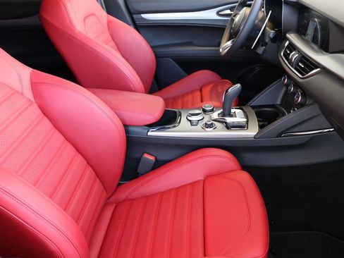 New 2025 Alfa Romeo Stelvio Sprint w/ Veloce Package image 29