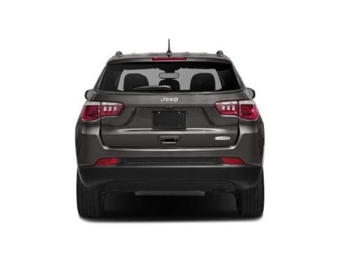 Used 2019 Jeep Compass Latitude w/ Popular Equipment Group AWD/4WD image 5