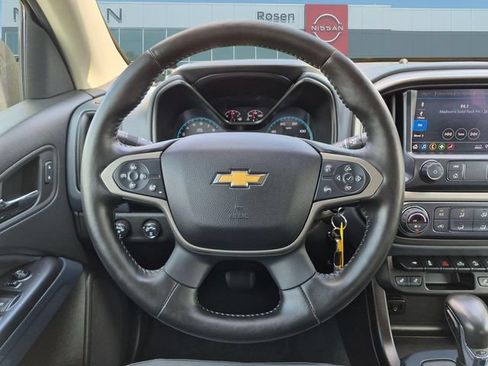 Used 2022 Chevrolet Colorado Z71 AWD/4WD image 15
