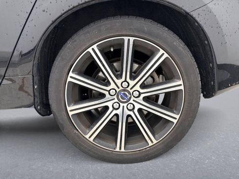Used 2018 Volvo S60 T5 Inscription AWD/4WD image 13