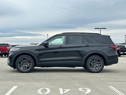 New 2025 Ford Explorer ST-Line w/ Premium Package