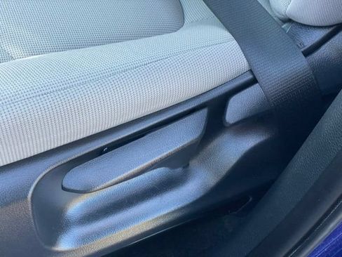 Used 2023 Toyota Corolla Cross LE w/ Moonroof Package AWD/4WD image 11