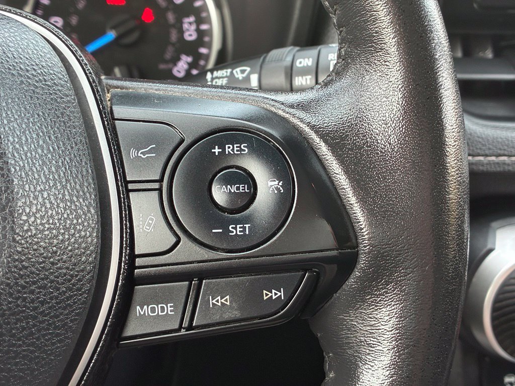 Used 2021 Toyota RAV4 XLE w/ XLE Grade Weather Package AWD/4WD image 22