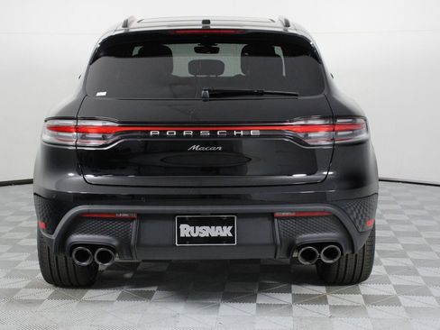 New 2026 Porsche Macan image 6