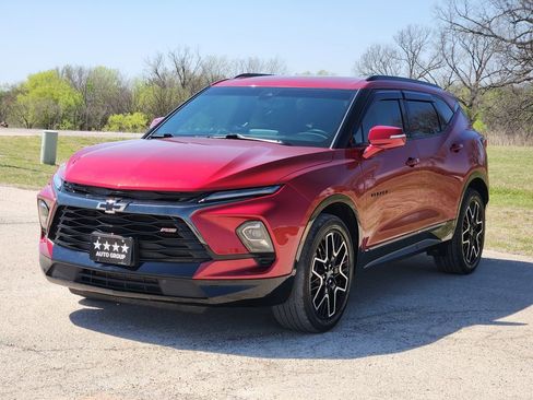 Used 2023 Chevrolet Blazer RS image 3