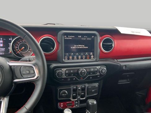 Used 2023 Jeep Gladiator Rubicon w/ LED Lighting Group AWD/4WD image 6