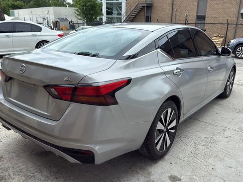 Used 2019 Nissan Altima 2.5 SL FWD image 5