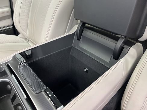 New 2026 Jeep Grand Wagoneer L Summit image 22