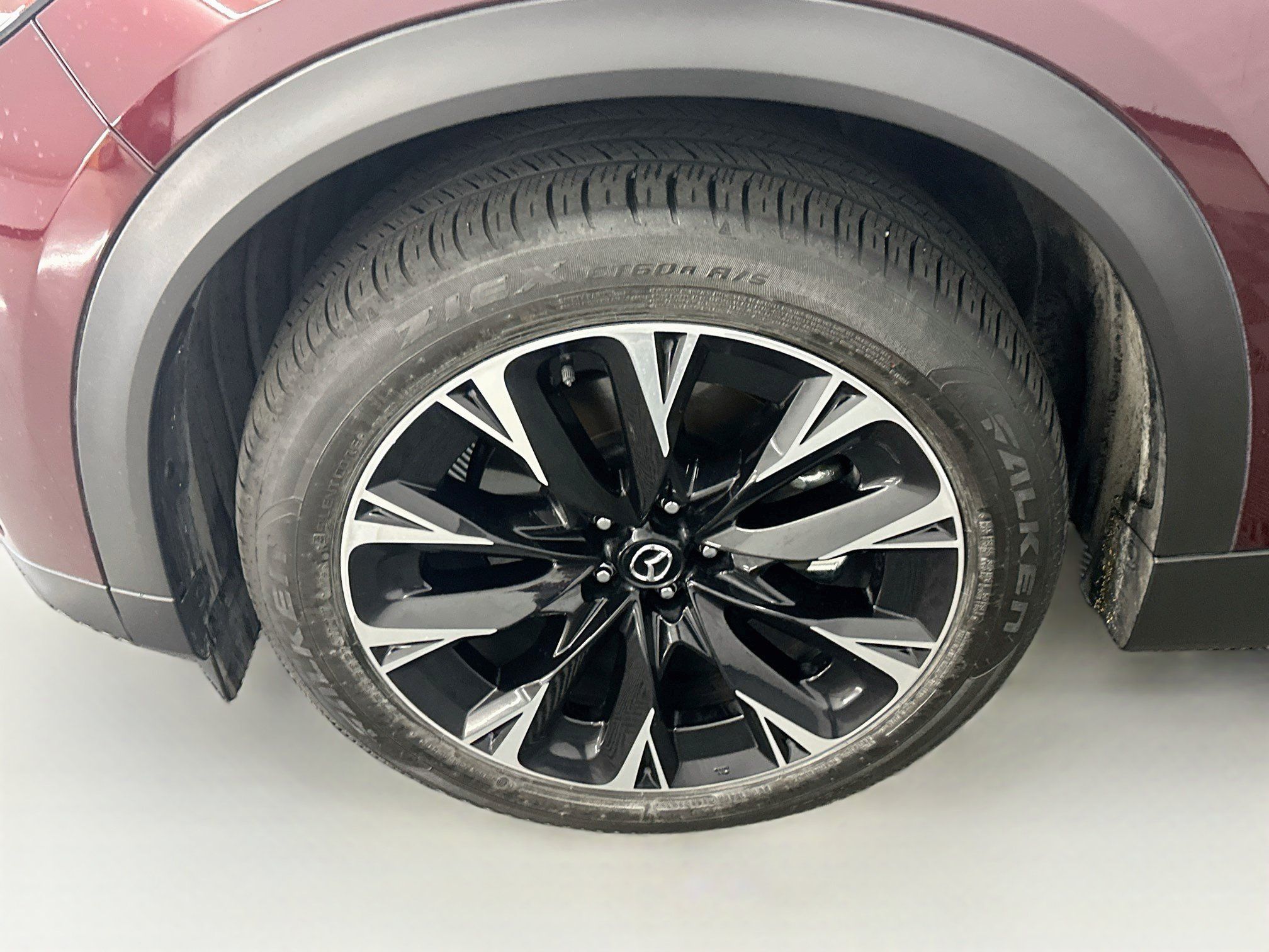 Used 2024 MAZDA CX-90 Plug-In Hybrid w/ Premium Plus AWD/4WD image 11
