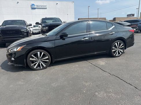 Used 2022 Nissan Altima 2.5 Platinum image 10