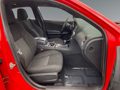 Used 2023 Dodge Charger SXT RWD image 15