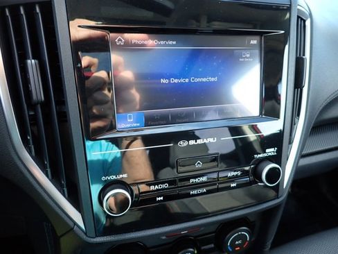 Used 2018 Subaru Crosstrek 2.0i Premium AWD/4WD image 19