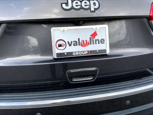 Used 2016 Jeep Grand Cherokee Limited AWD/4WD image 9