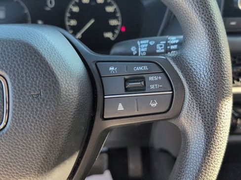 Used 2025 Honda HR-V LX image 21