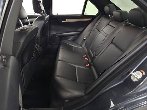 Used 2013 Mercedes-Benz C 300 4MATIC Sedan image 23