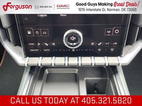 New 2026 GMC Acadia AT4 w/ Luxury Package AWD/4WD image 32