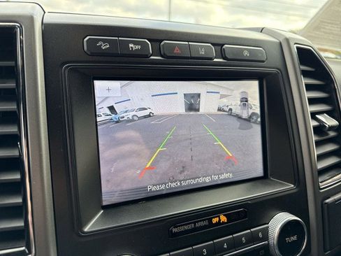 Used 2021 Ford Expedition Max XLT image 24