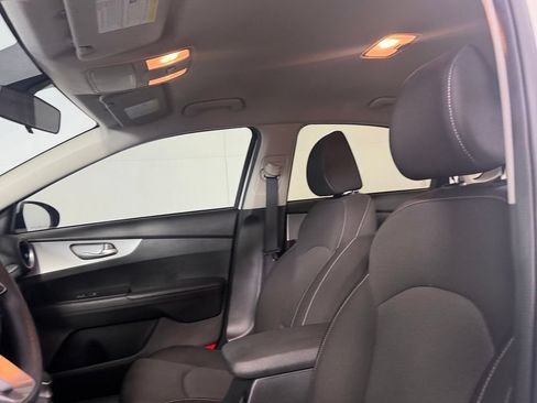 Used 2023 Kia Forte LXS FWD image 19