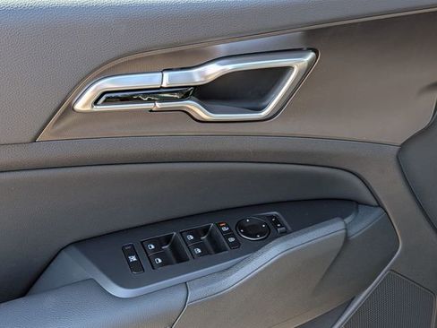 New 2026 Kia Sportage EX FWD image 11