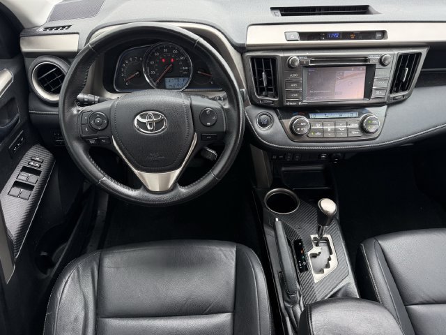 Used 2014 Toyota RAV4 Limited w/ Technology Package FWD image 12