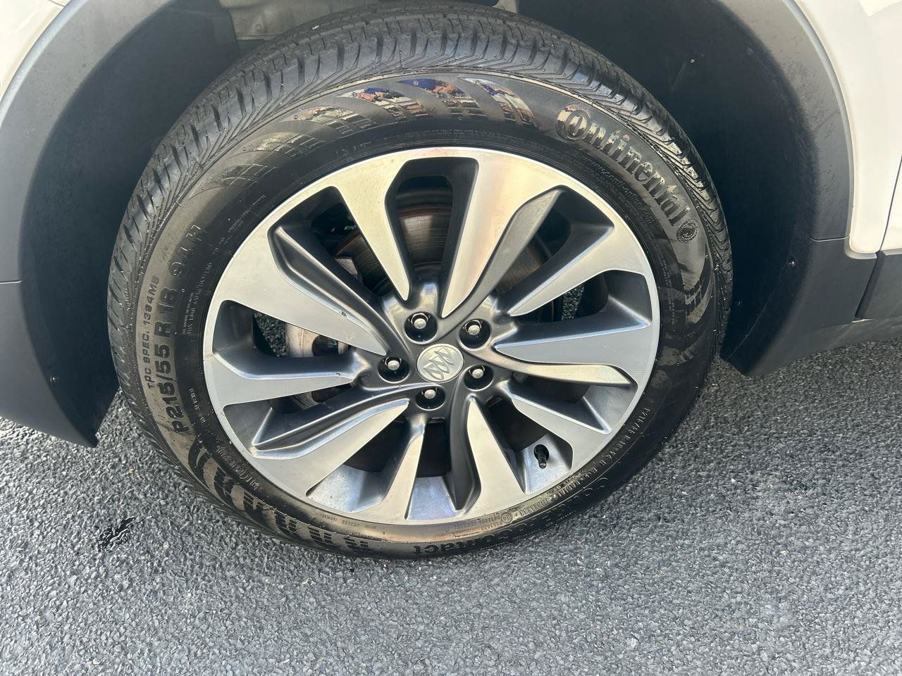 Used 2022 Buick Encore Preferred AWD/4WD image 9