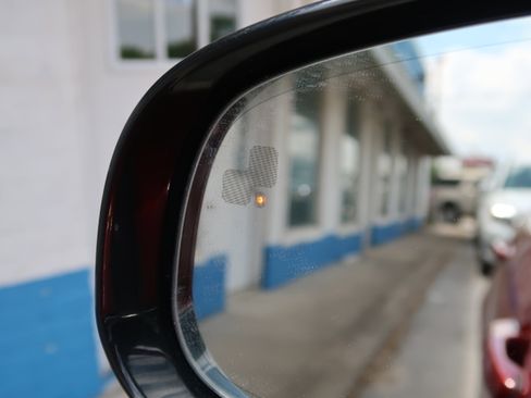 Used 2011 Jaguar XF Premium RWD image 24