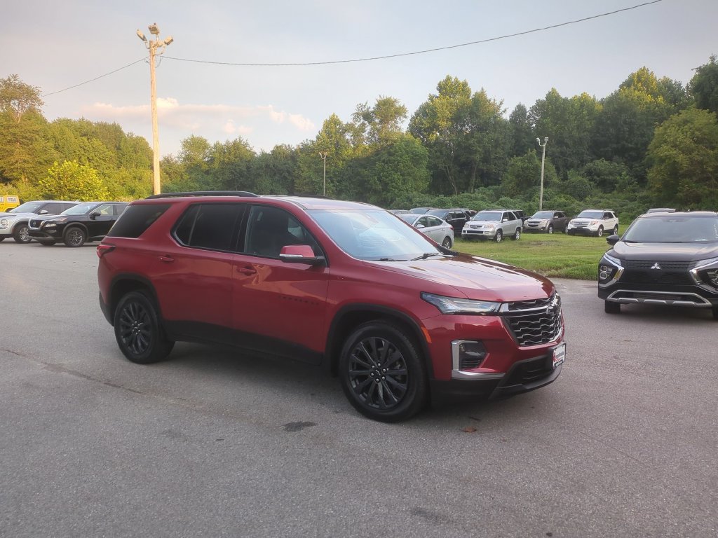 Used 2023 Chevrolet Traverse RS AWD/4WD image 45