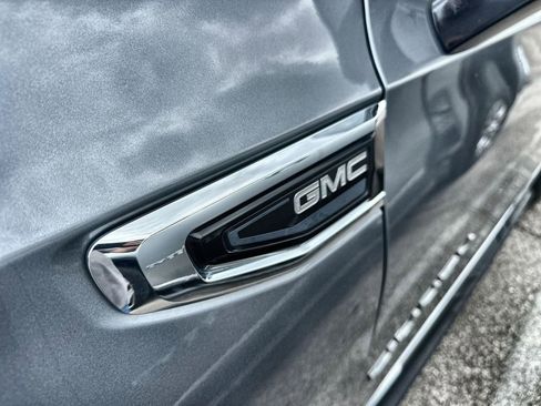 Used 2021 GMC Yukon SLT w/ SLT Luxury Plus Package RWD image 12