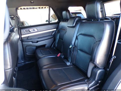 Used 2017 Ford Explorer XLT w/ Equipment Group 202A FWD image 17