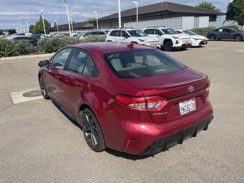 Used 2026 Toyota Corolla SE image 7