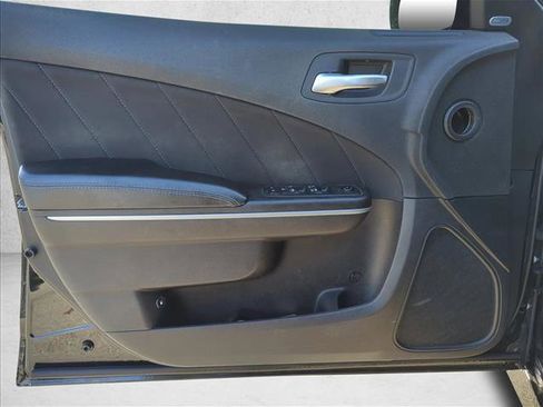 Used 2019 Dodge Charger R/T RWD image 10
