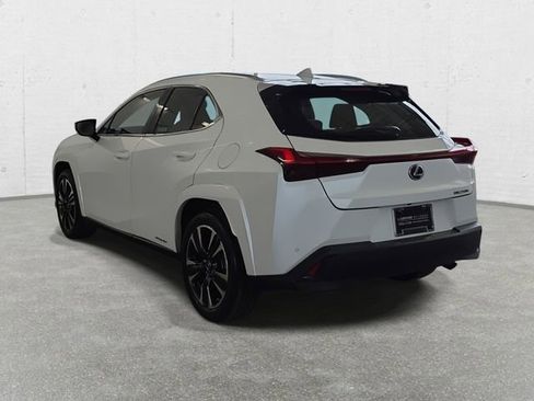 Used 2022 Lexus UX 250h 250h Base w/ Premium Package image 7