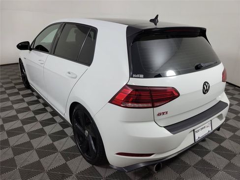 Used 2020 Volkswagen Golf 4-Door FWD image 4