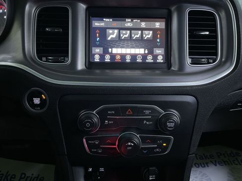 Used 2022 Dodge Charger SXT image 24