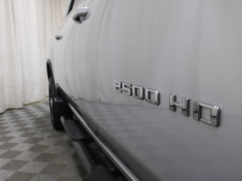 Used 2020 Chevrolet Silverado 2500 LT w/ All Star Edition AWD/4WD image 27