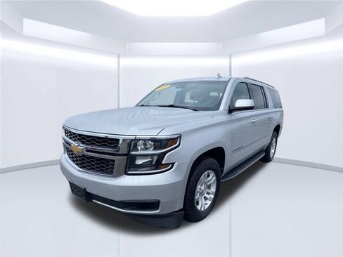 Used 2020 Chevrolet Suburban LT AWD/4WD image 14