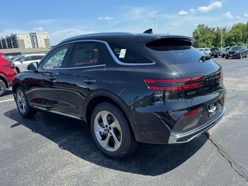 Used 2026 Genesis GV70 2.5T Advanced AWD/4WD image 5