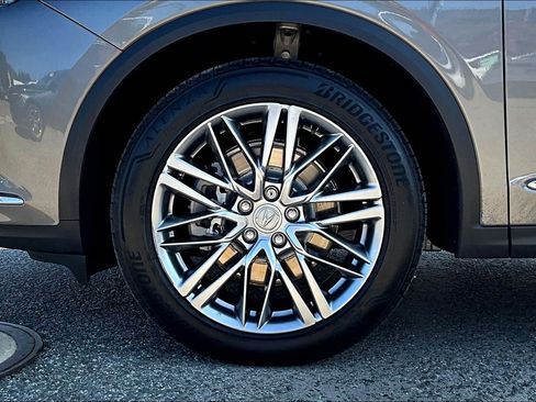 Used 2024 Acura MDX SH-AWD w/ Advance Package image 8